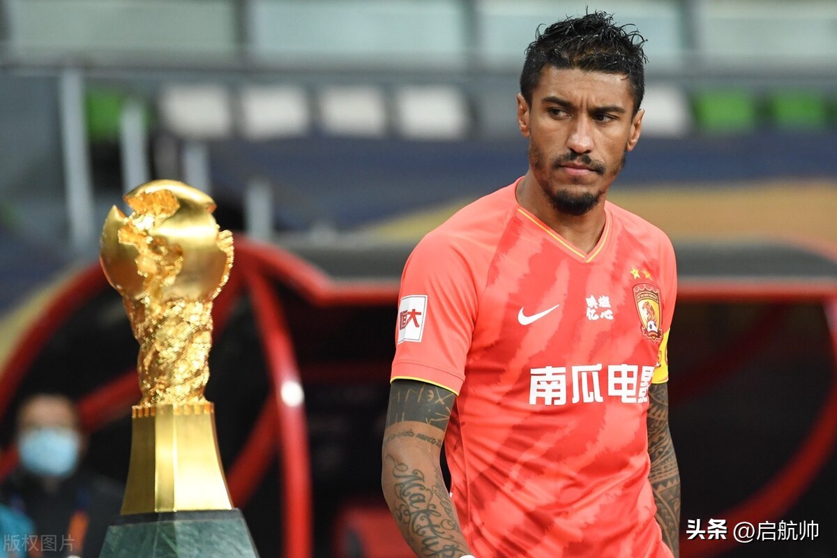 黄天难立！中性化队名触发粤足混乱，多路球迷争夺“广州队”大旗