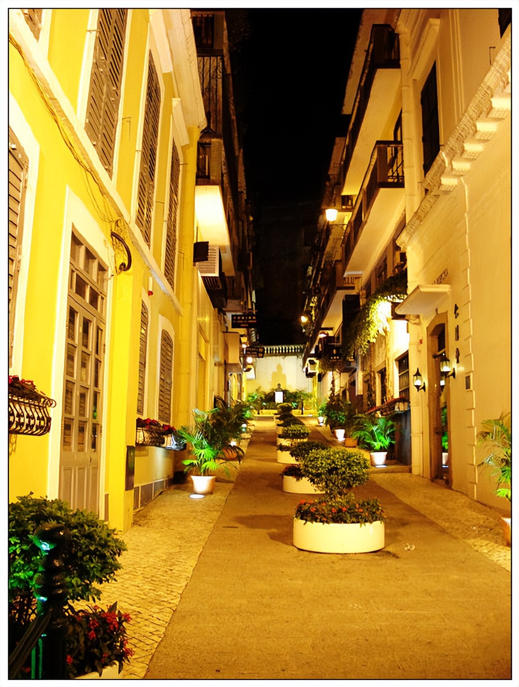 澳门特色景点最有名小吃,澳门的哪些特色景观