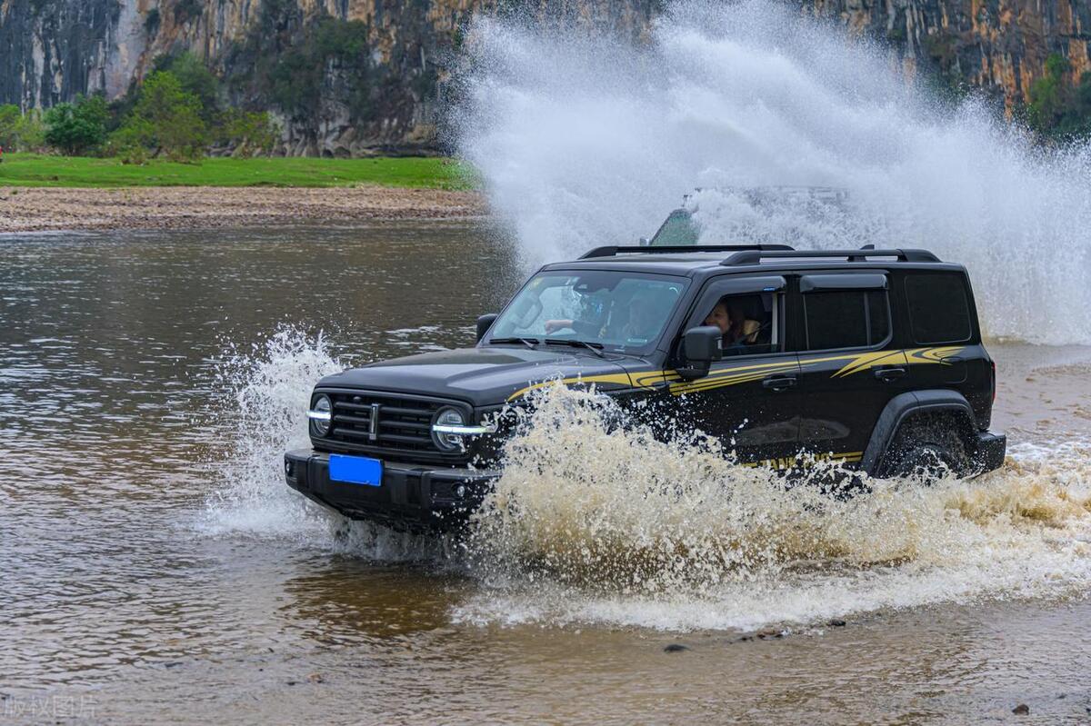 自驾旅游如何包车？让您的行程安排更自由