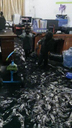 在老公车里发现东西,老公车里发现口红印怎么办