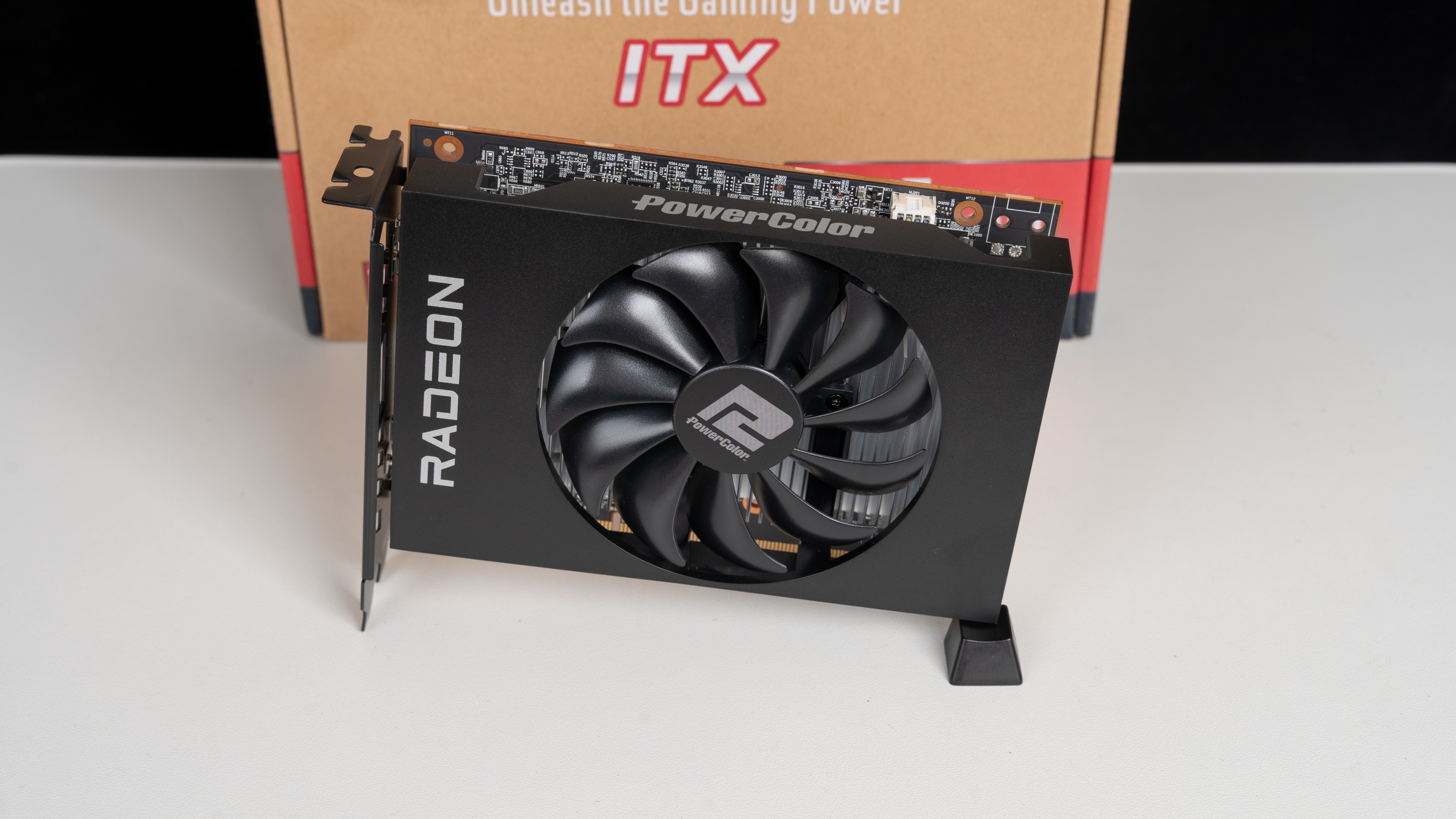 全新千元亮机卡怎么选，RX6400对比GTX1050Ti实测告诉你