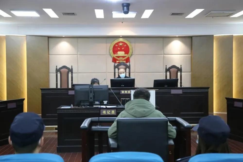 农村女人捡到十亿钻石,农妇捡34克钻石被国家没收