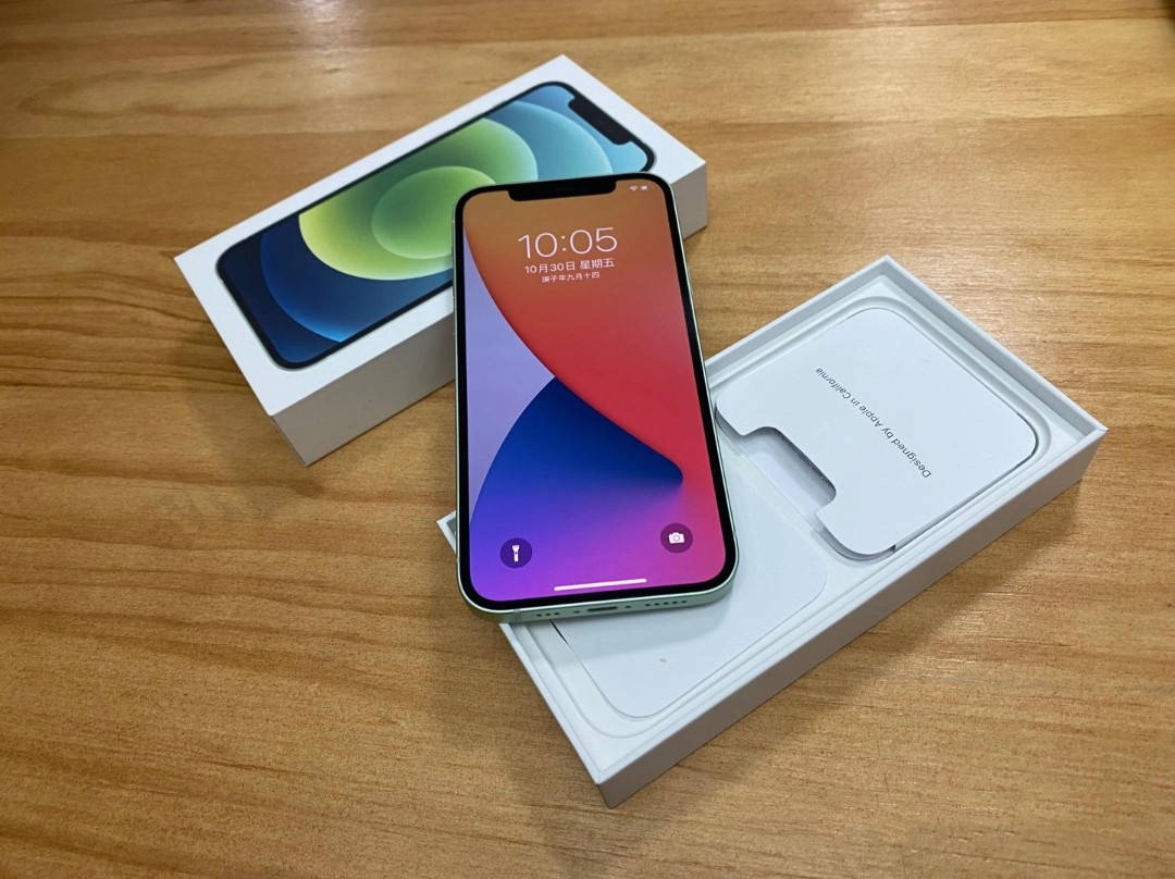 网上买手机和实体店价格差距大吗,买苹果手机去实体店好还是网上好