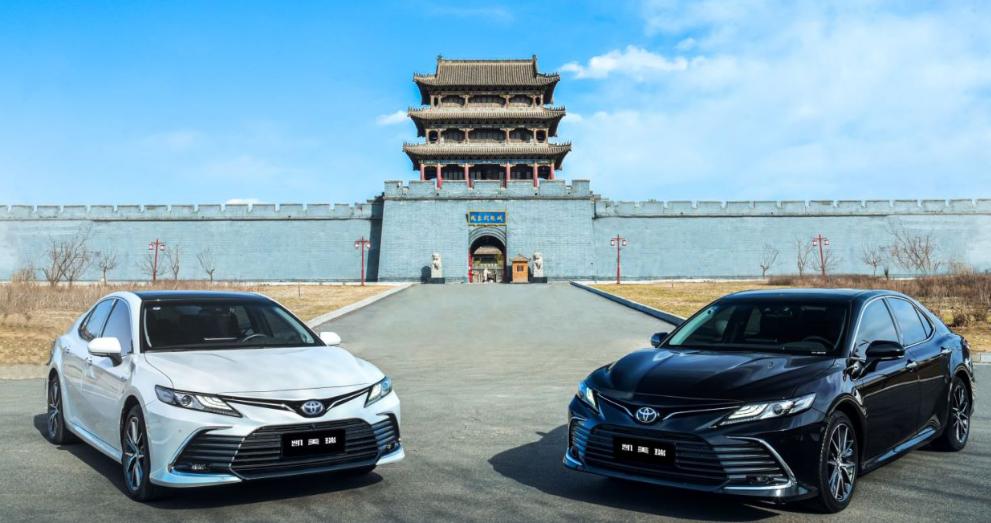 性价比超高丰田凯美瑞,凯美瑞双擎领先性价比