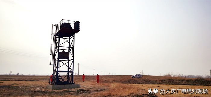 油梁式抽油机操作,塔架式数控抽油机