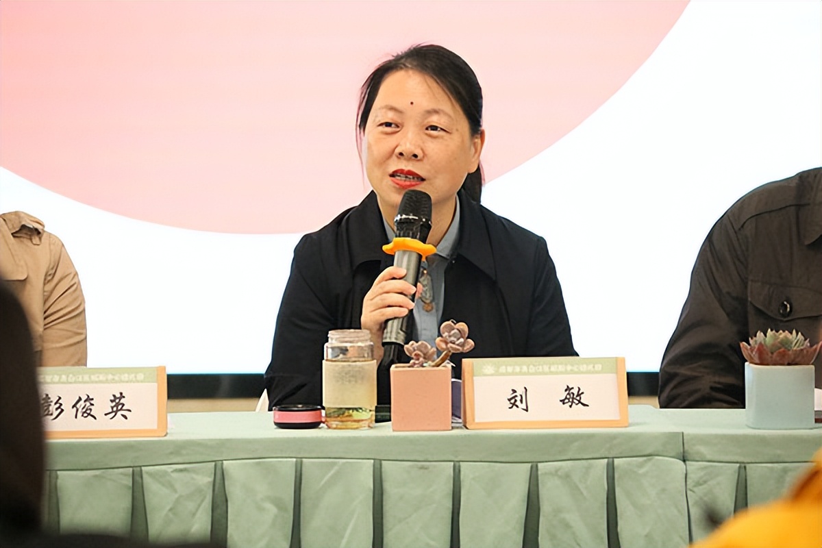 乘开题之春风明研途之方向