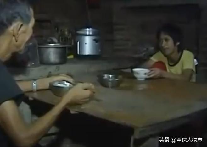 我，一个“双性人”，从小被当作“怪物”，如今成为女人获得新生