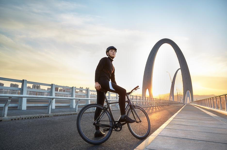 小米众筹碳纤维自行车,通勤高颜值自行车