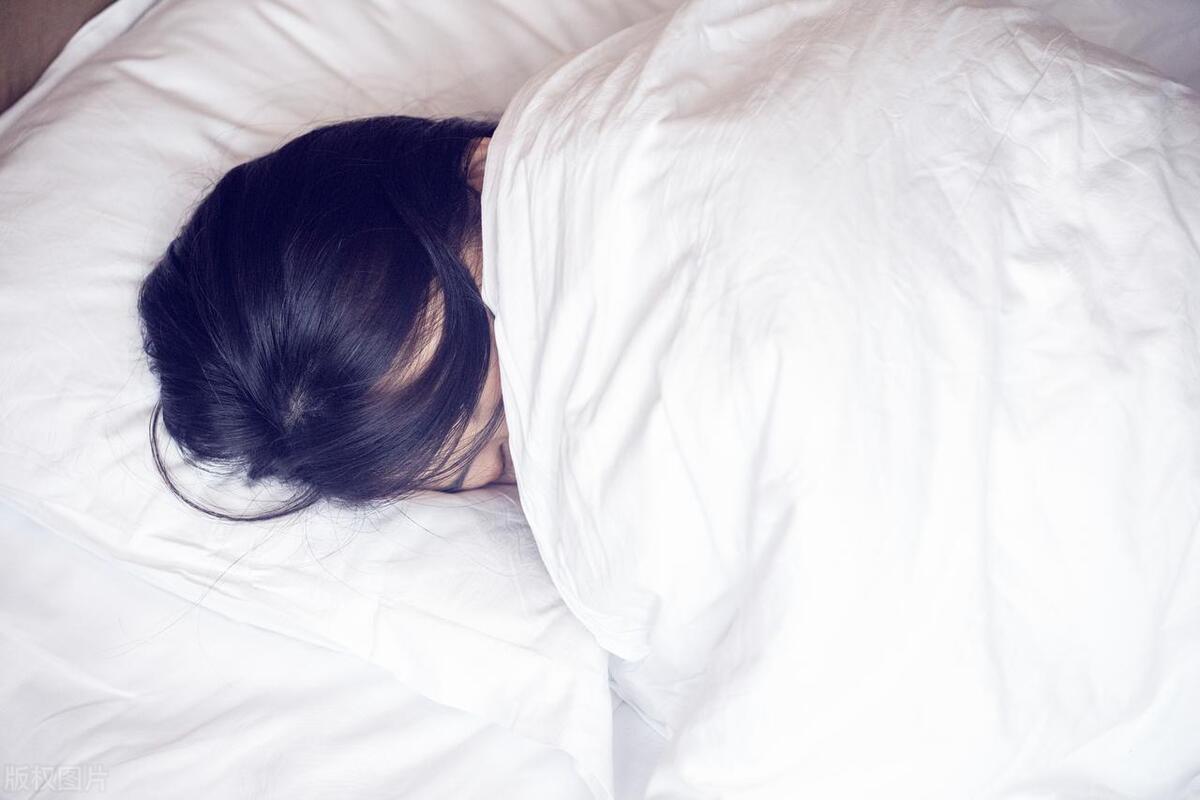 睡不醒是因为湿气重吃什么,湿气太重会导致觉得睡不够