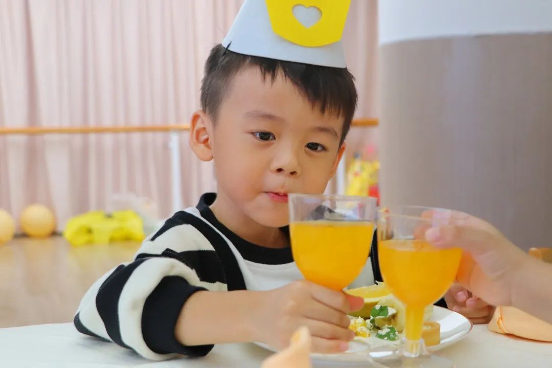 蒙氏幼儿园生日会,蒙氏幼儿园周年庆