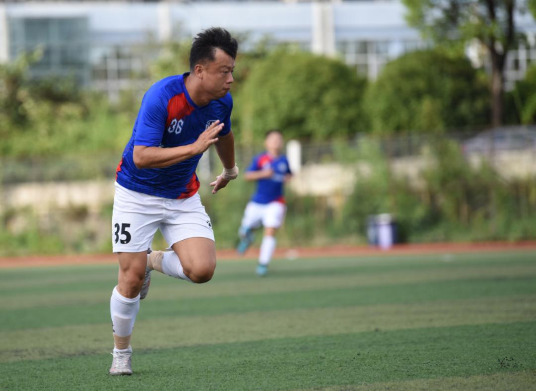 一扇门阻挡了去路,一扇门阻挡了一个梦想的诞生