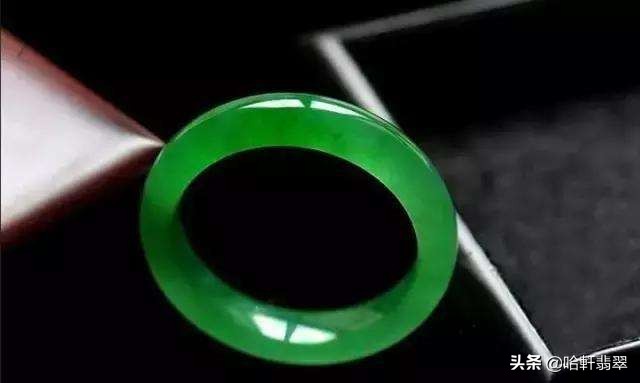 酷似啤酒瓶底的「冰翠」，为何能屡屡冒充高档冰种翡翠？