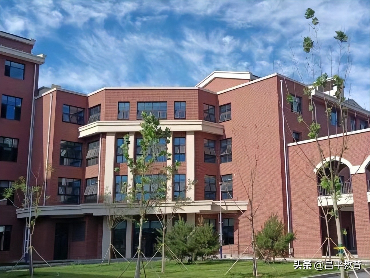 深入开展作风建设年重点任务图解,持之以恒推进作风建设走深走实