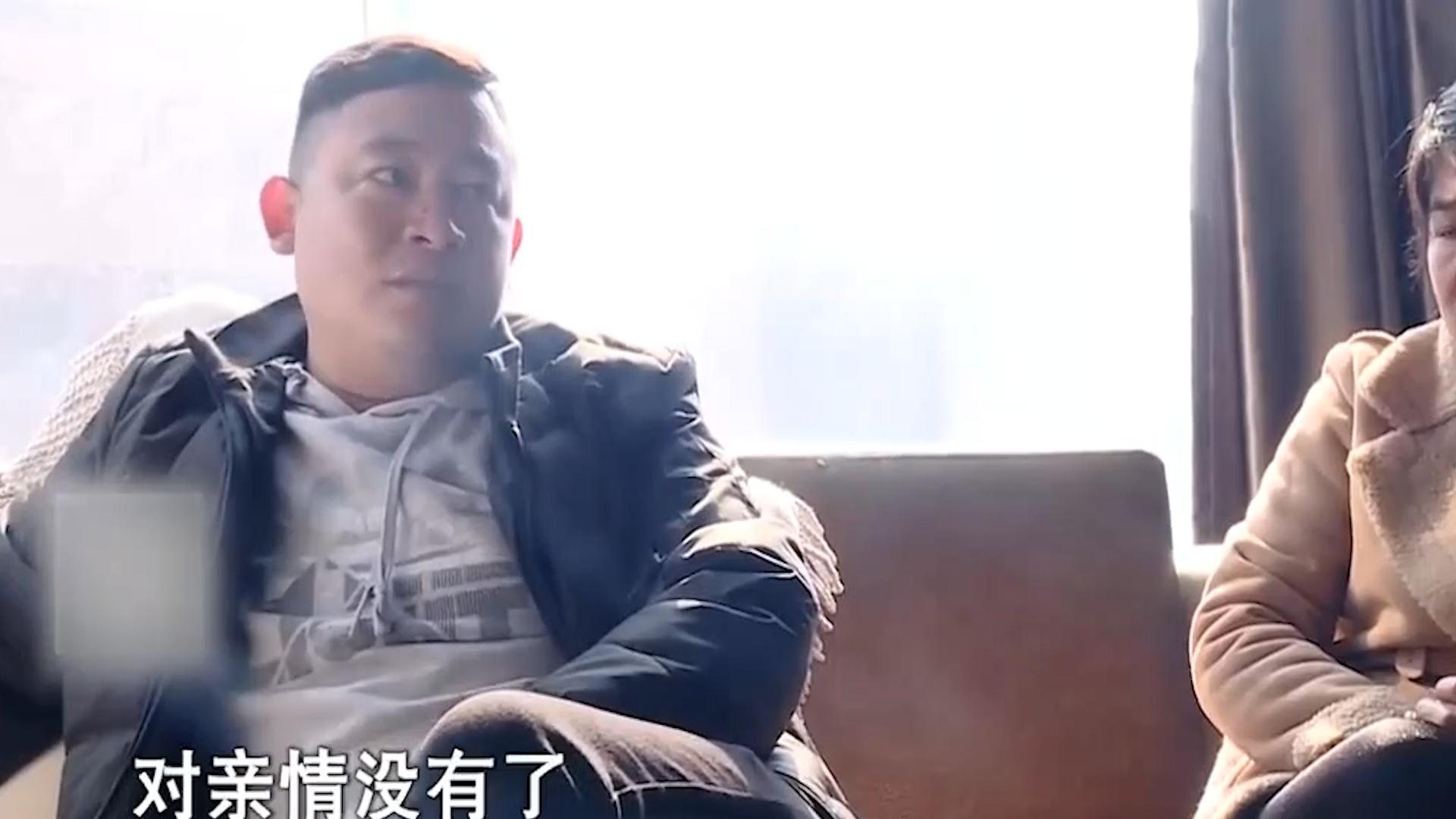 女子怀疑老公出轨求助闺蜜,女子怀疑丈夫出轨丈夫在外面吃面