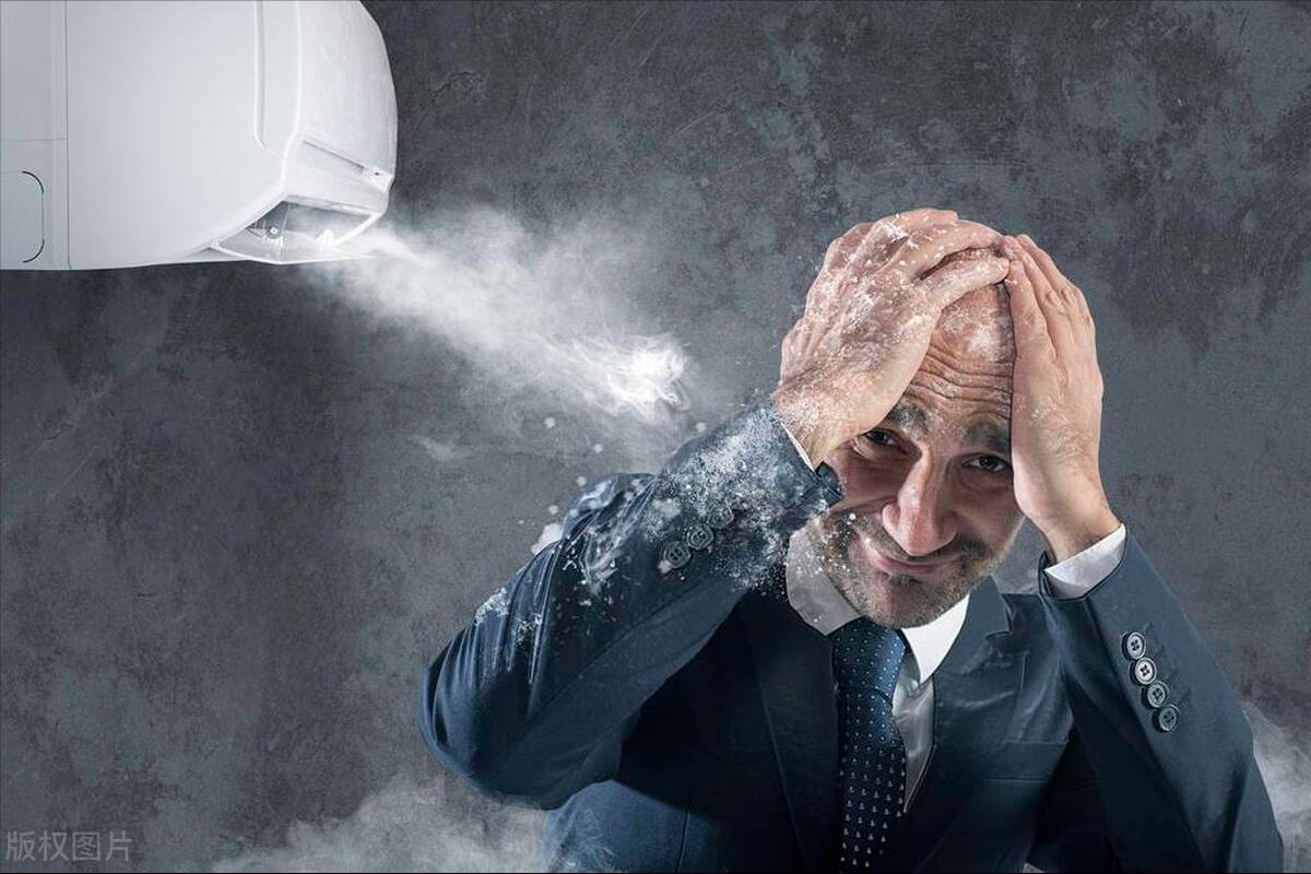 有两类俄乌假资讯，因为太假，所以可读性非常强，大家看到莫划走