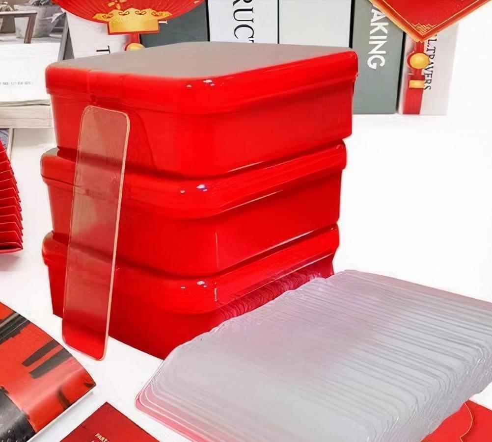 什么胶水贴对联撕下来不留痕迹,胶水贴对联的正确方法