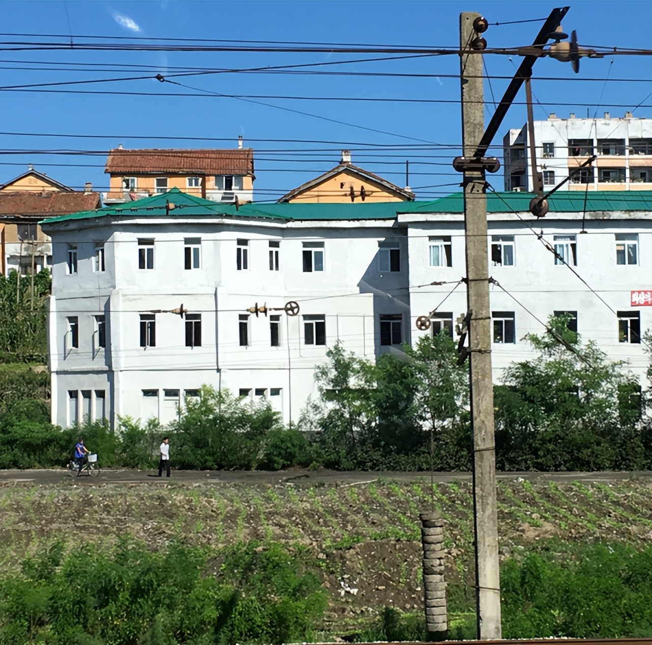 朝鲜商店都卖什么,朝鲜最大的商品批发市场