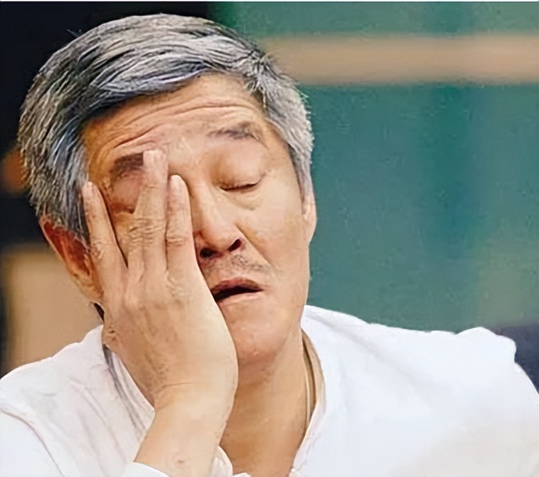 中国队足球水深,赵本山谈中国足球