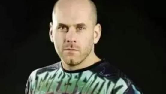 交往1242名中国女友，老外梅纳德卖视频照片，传授泡中国女孩经验