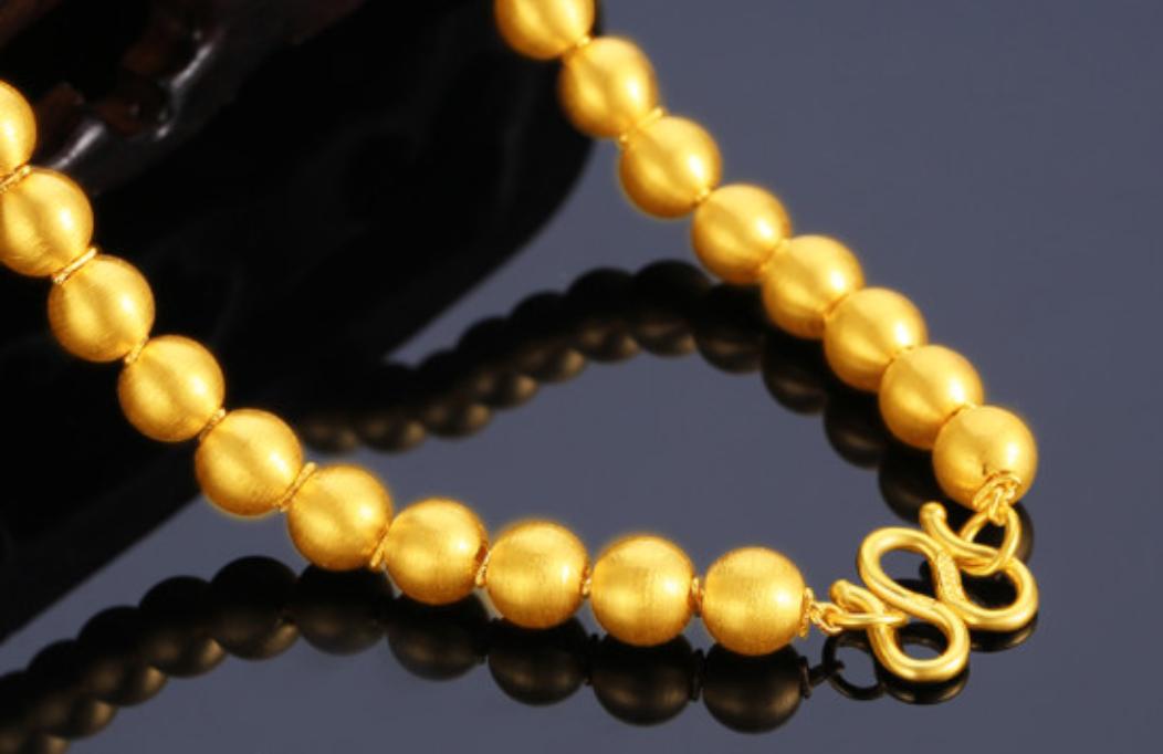 给长辈选的黄金首饰,送异性朋友黄金首饰合适吗