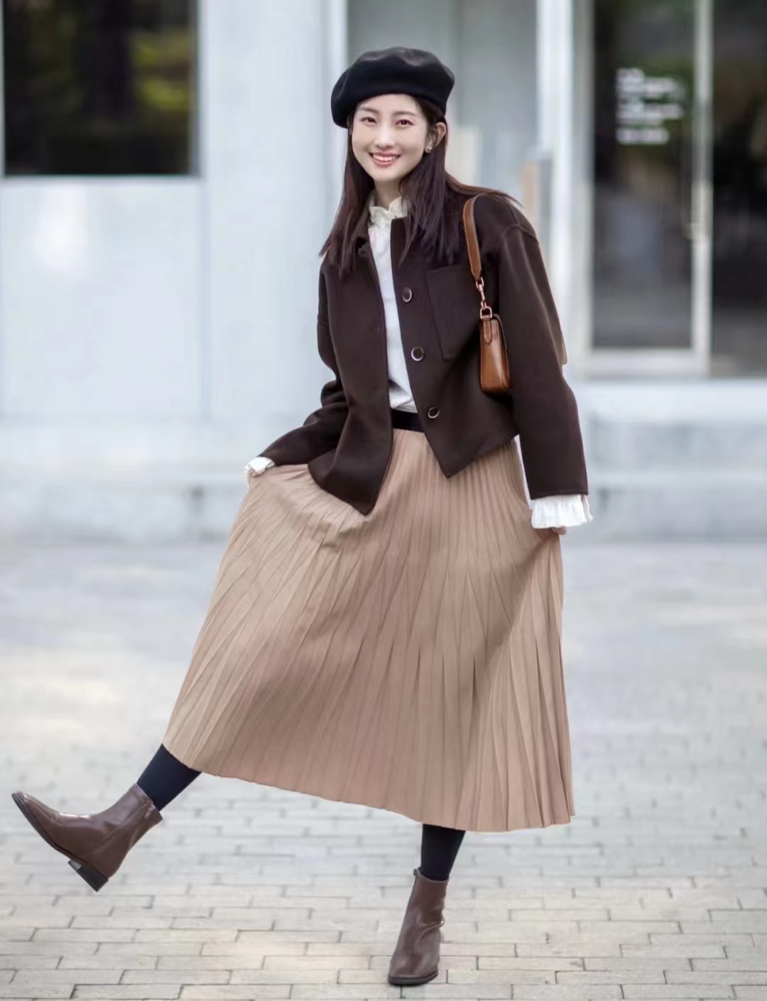 驼色浴袍大衣怎么搭配更高级,大衣棉服驼色穿搭女秋冬