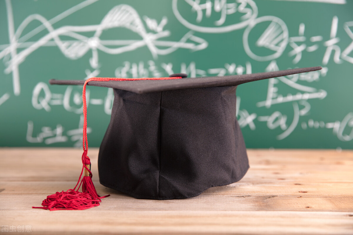 成人大专和全日制大专参军的区别,全日制大专在读可以报成人大专吗