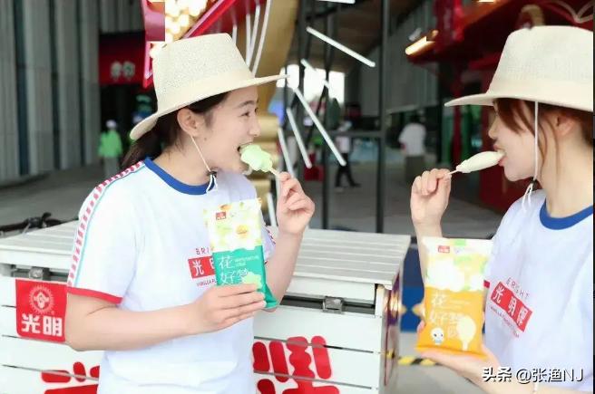 江*民泽**创建的光明冷饮，新国货打败了“洋美女”