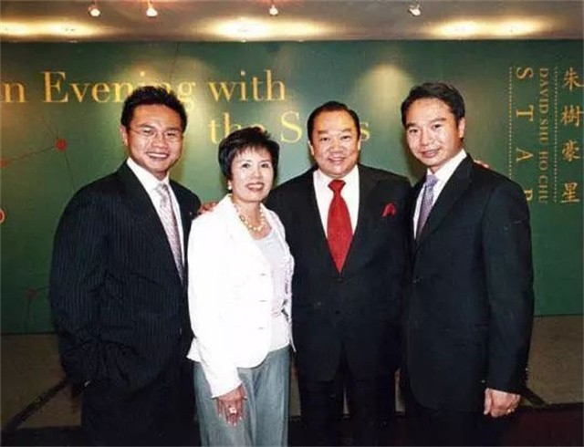 百亿富豪朱树豪：患癌坚持工作，带着氧气瓶看项目，去世留260亿