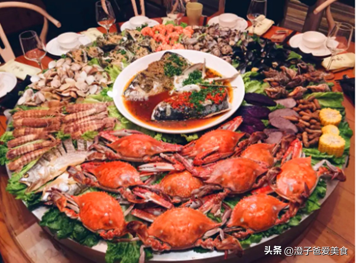 40岁同学聚会点了5瓶52年茅台,毕业43年同学聚会