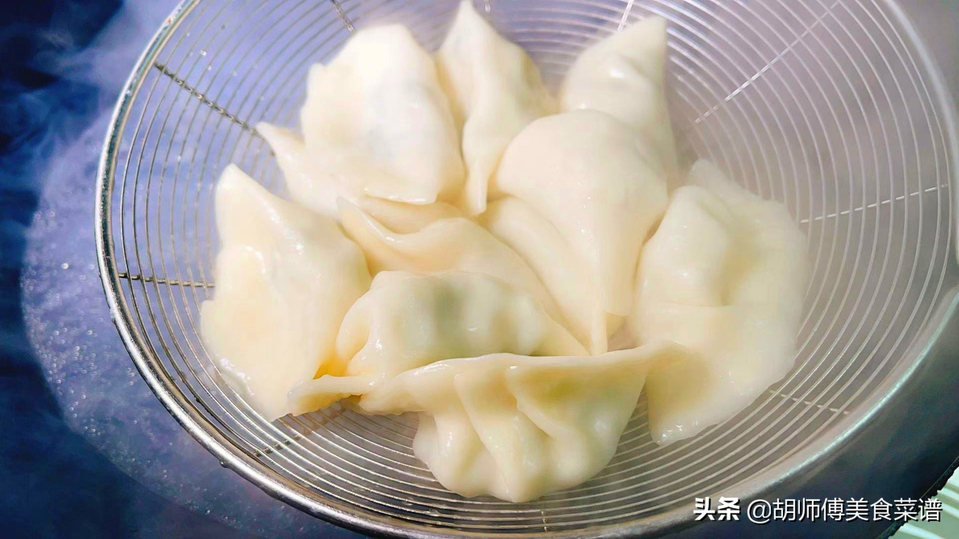 韭菜馅饺子放什么保持翠绿,拌韭菜馅怎样韭菜不发黄