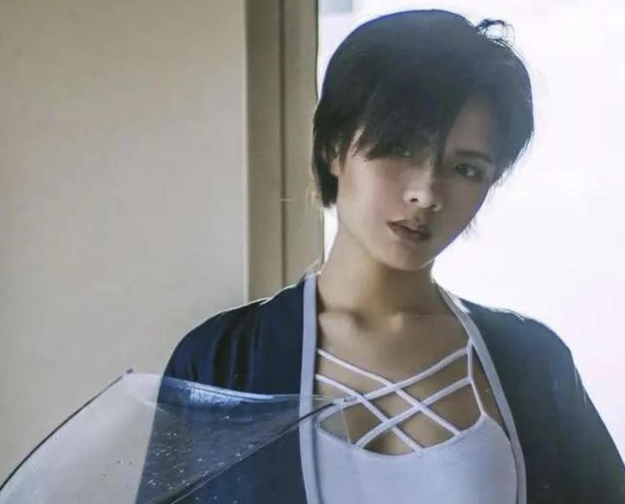 多次“诋毁”祖国，3年后又高调回国找工作的许可馨,结局让人解气