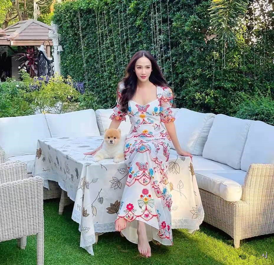 泰国完颜“拽姐”Aump：把日子过成诗歌，把穿搭变成艺术