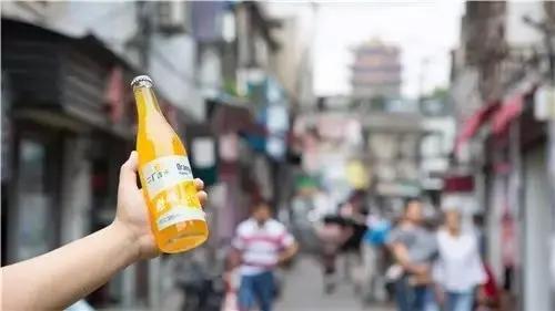 好物之国货志丨用一瓶汉口二厂汽水,“复活”老武汉的味道