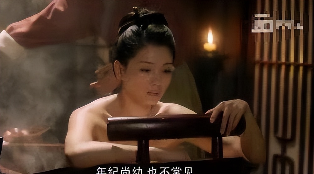 44岁刘涛变得越来越年轻了,43岁刘涛容颜耐看