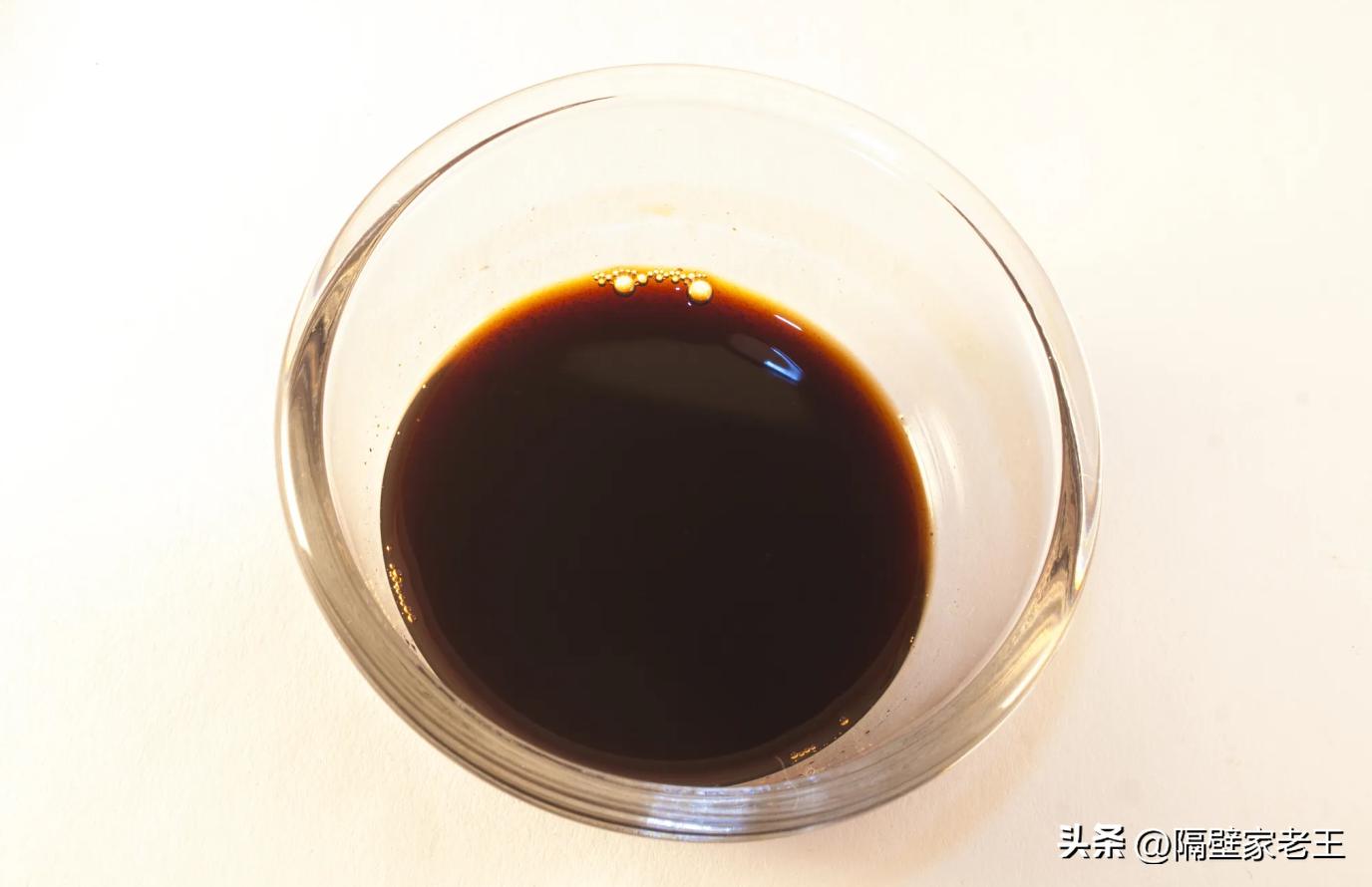 车内有烟的焦油味儿怎么办,车内有潮味咋处理