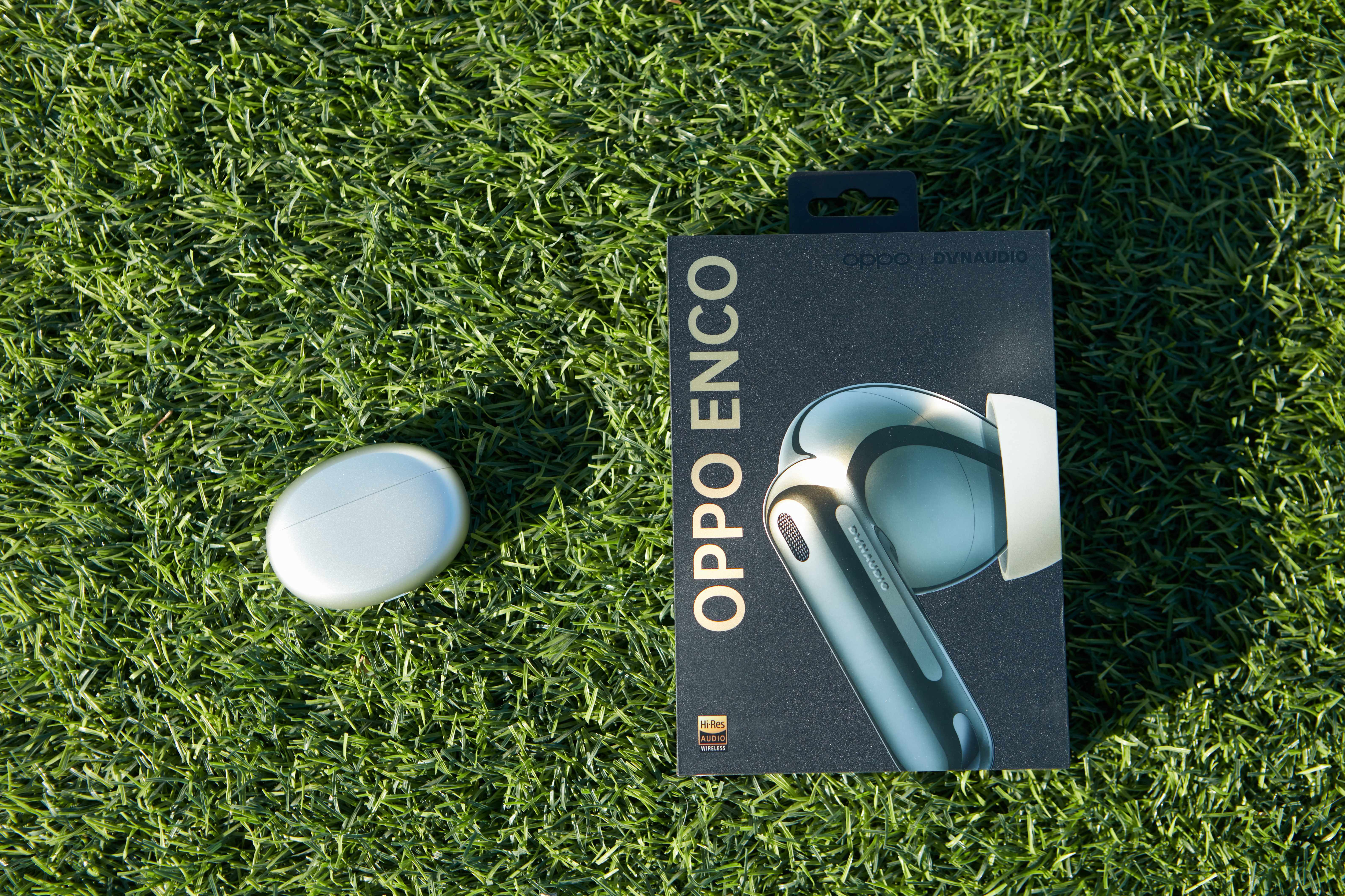 oppoencox2戴着好看吗,oppoencox2黑色评测