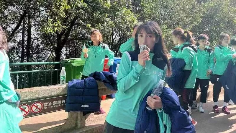 麦迪乃，风一样的女子