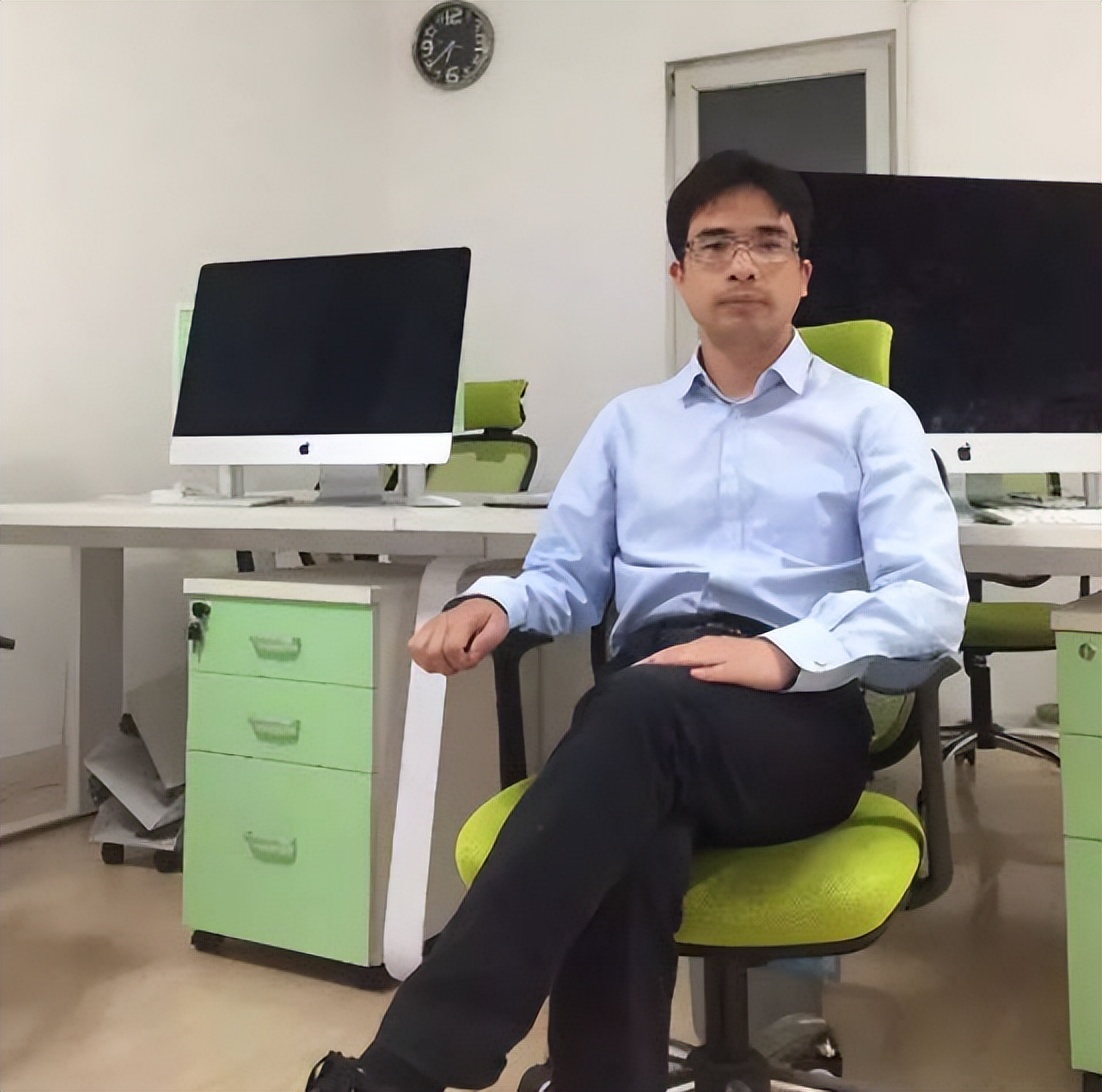 女大学生一夜赚5万!老公被逼跳楼，翟欣欣案引人深思！