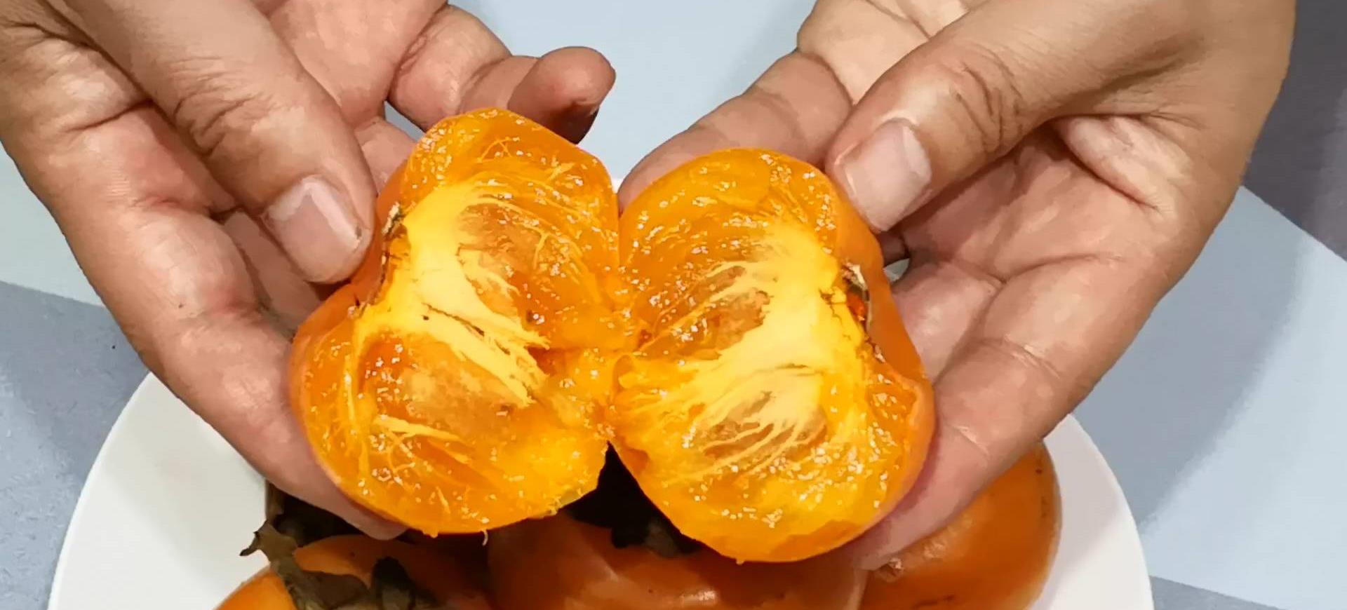 刚采摘的柿子怎么去除苦涩,柿子去涩最简单的方法视频