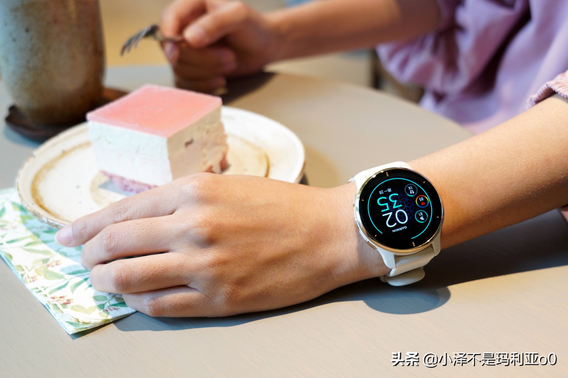 佳明venu2plus和苹果watch8怎么选 (买佳明5还是买applewatch2)