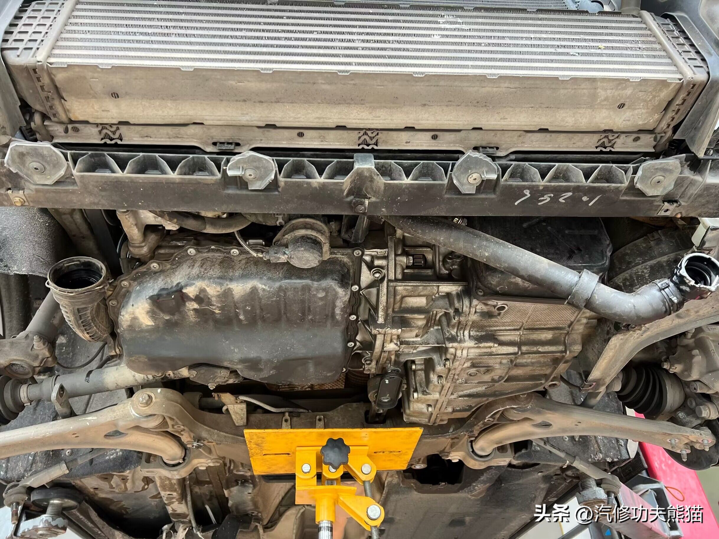 奥迪q3修车,奥迪q3烧机油大修发动机