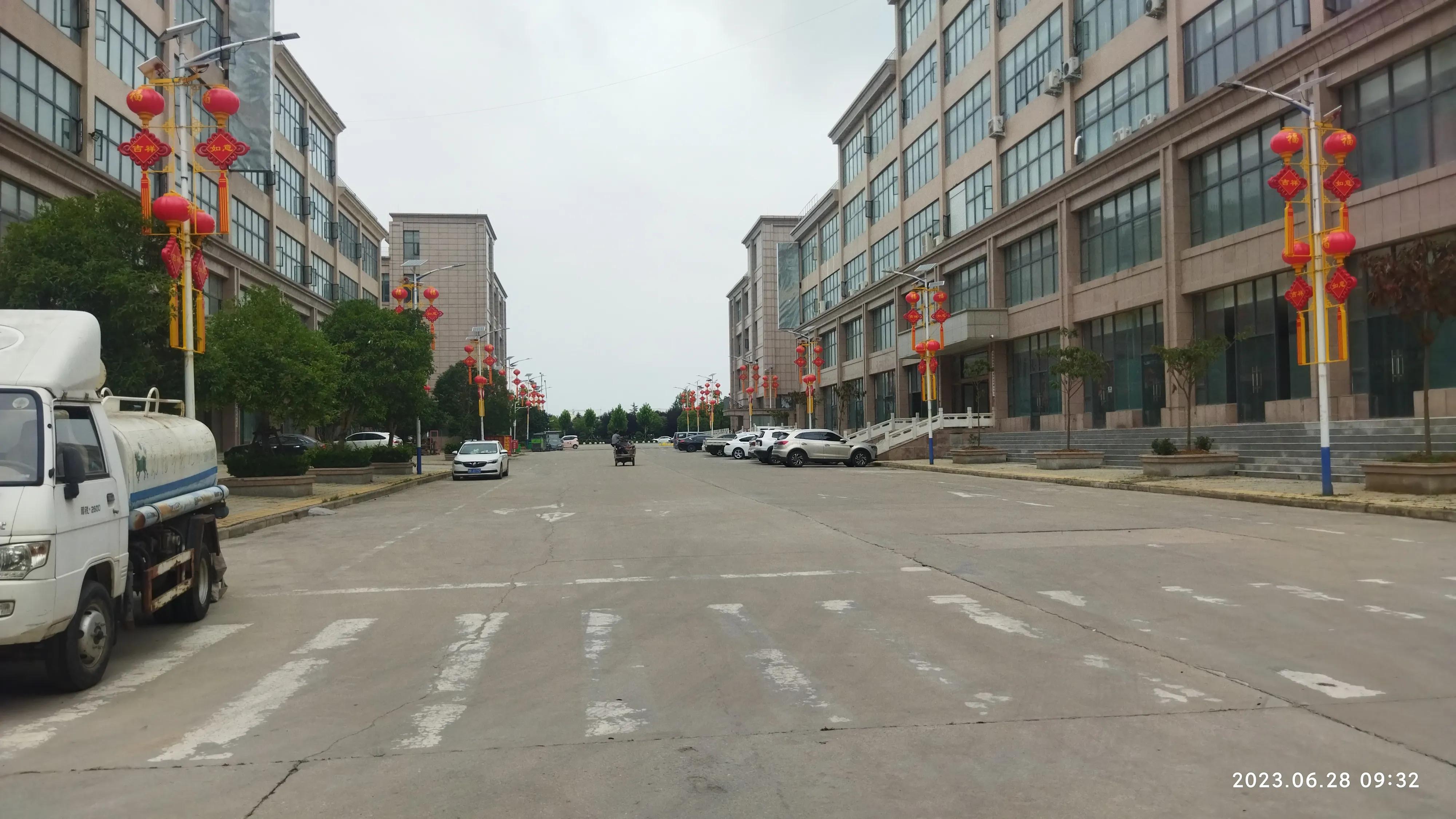 南阳卧龙龙升工业园,南阳龙升服装城