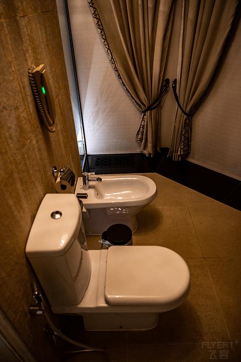 阿联酋丽思卡尔顿,阿联酋野奢帐篷