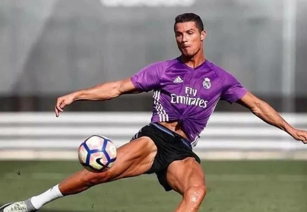 足坛最强壮五大球员，有一位来自低级别联赛