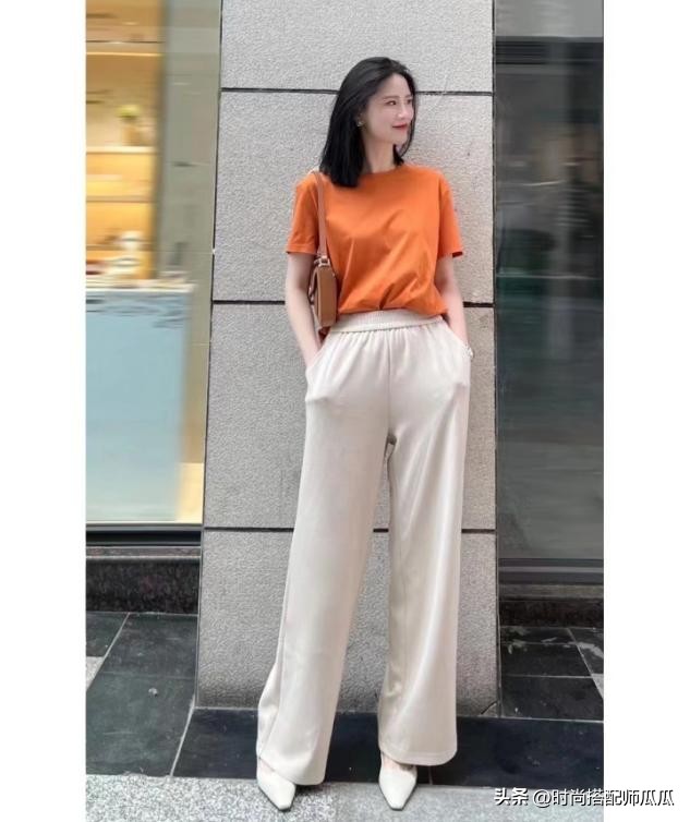 夏季流行最新款上衣和裤子,今年最流行的裙裤和上衣新款