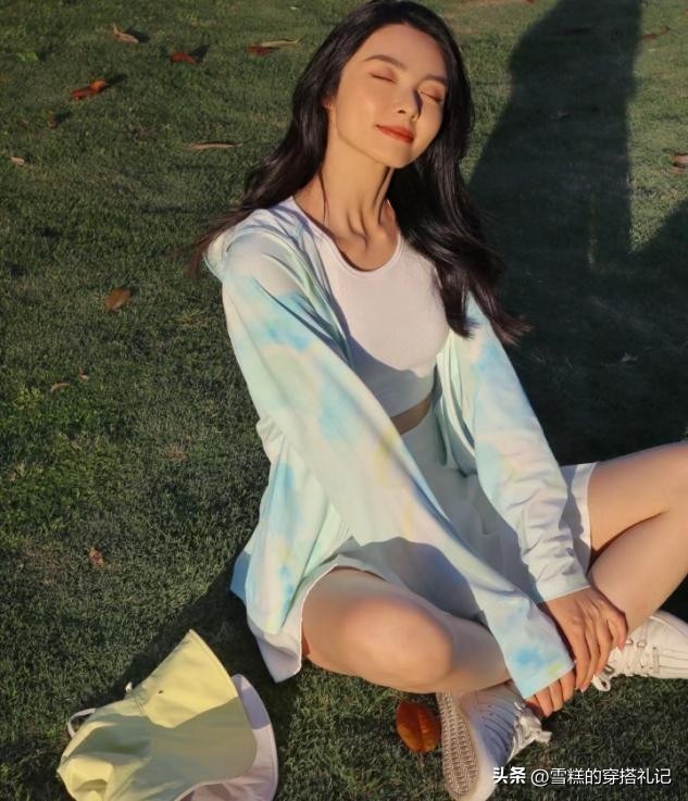 防晒衫吊带背心短裙三件套,今年最洋气的防晒衫搭裙子