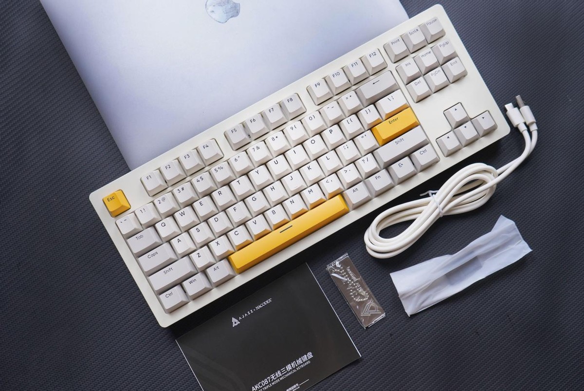 键盘中的美食家！黑爵AKC087千层酥体验：颜值和手感全都要