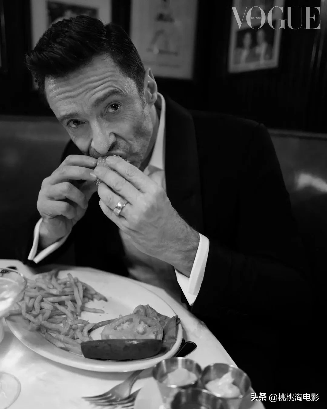 30位好莱坞颁奖季红人《VOGUE》“团建”，面对镜头随性自然