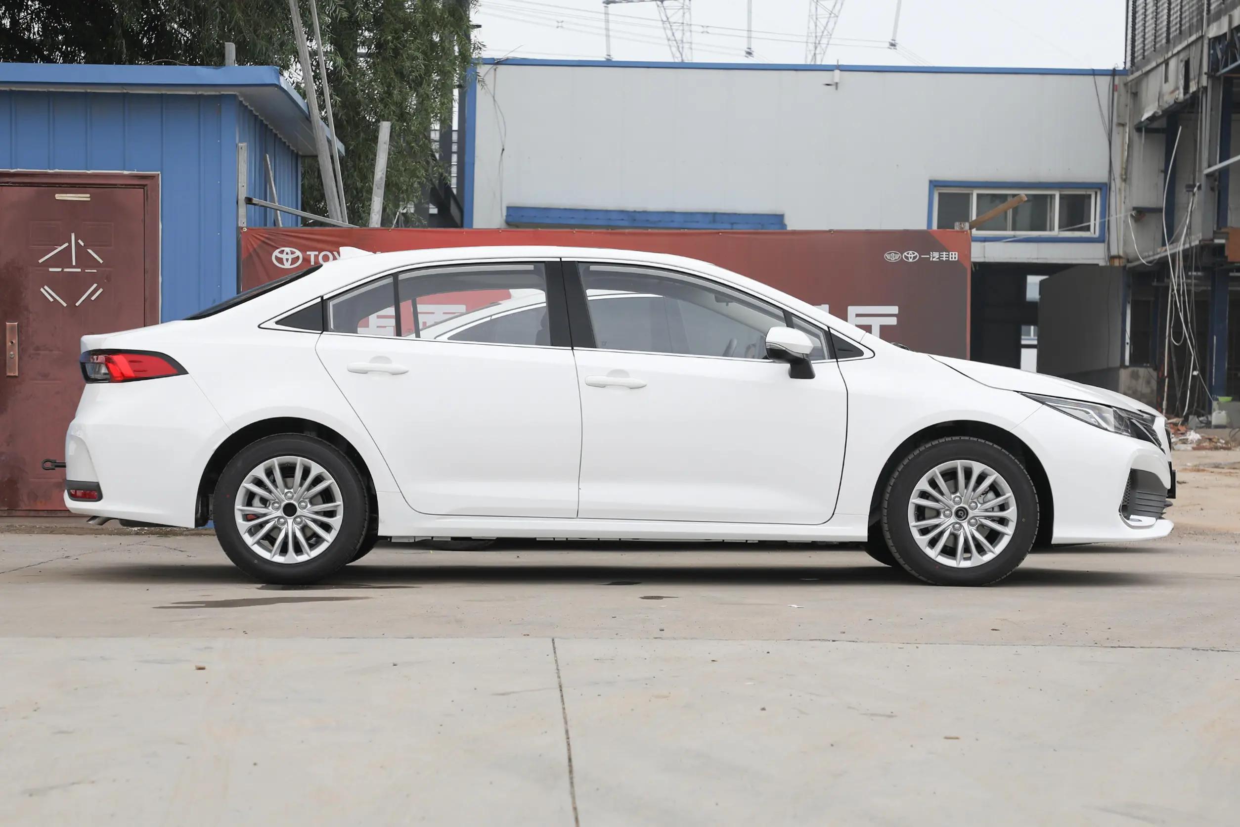 起步8万多，油耗低三大件可靠，这3台丰田车，月销只有三位数