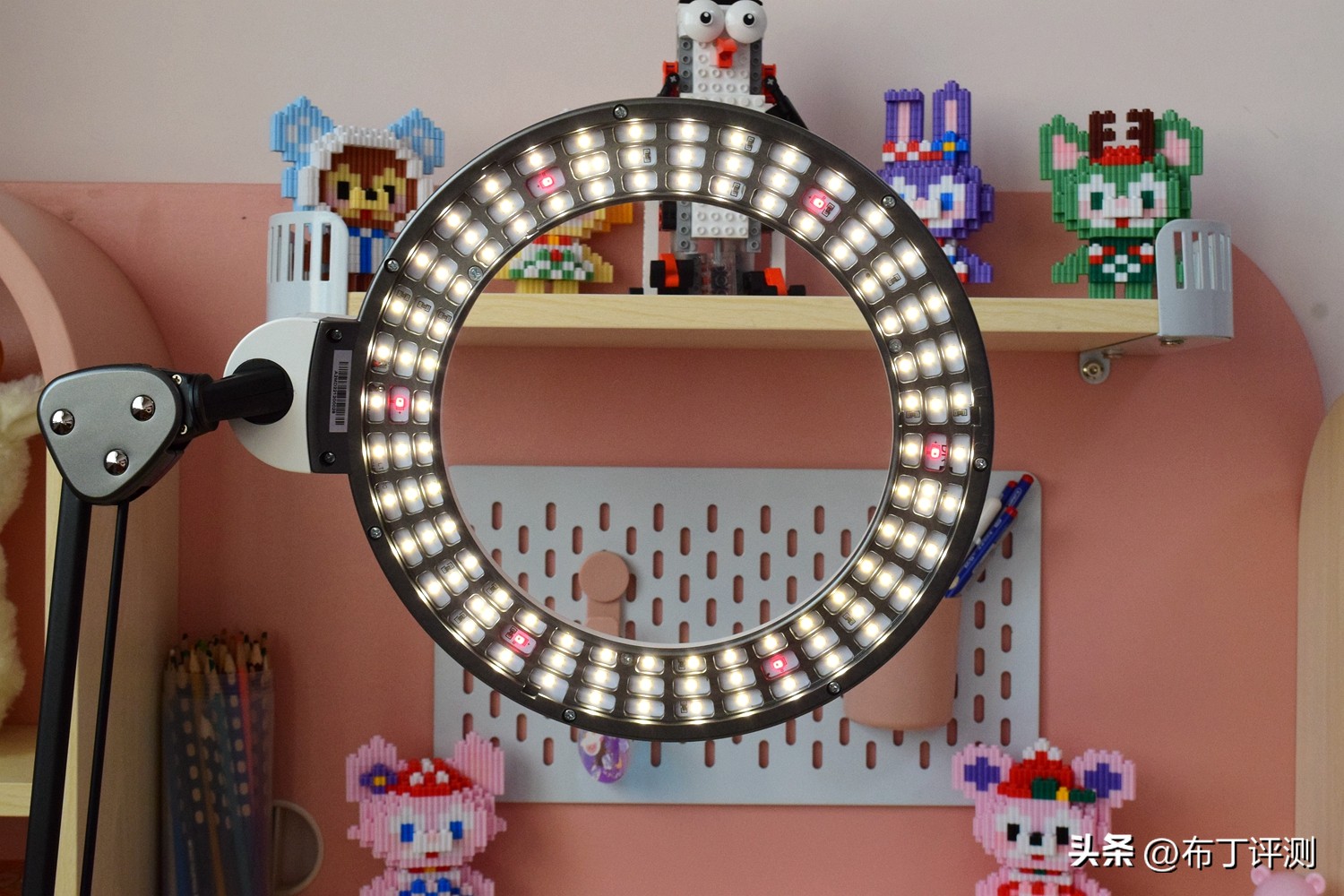 台灯的选择预防近视,NIR红光护眼灯技术